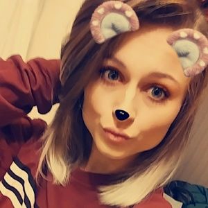 Meet your Posher, Alyson